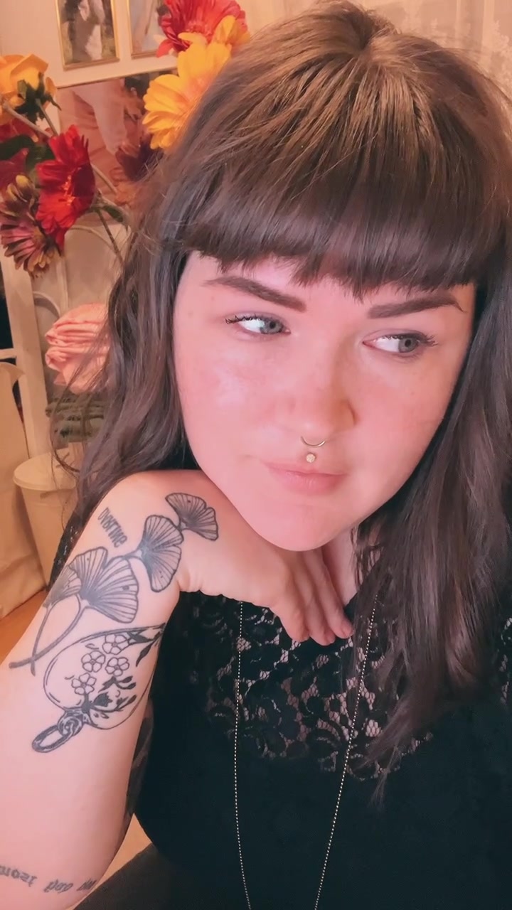 @Alayna