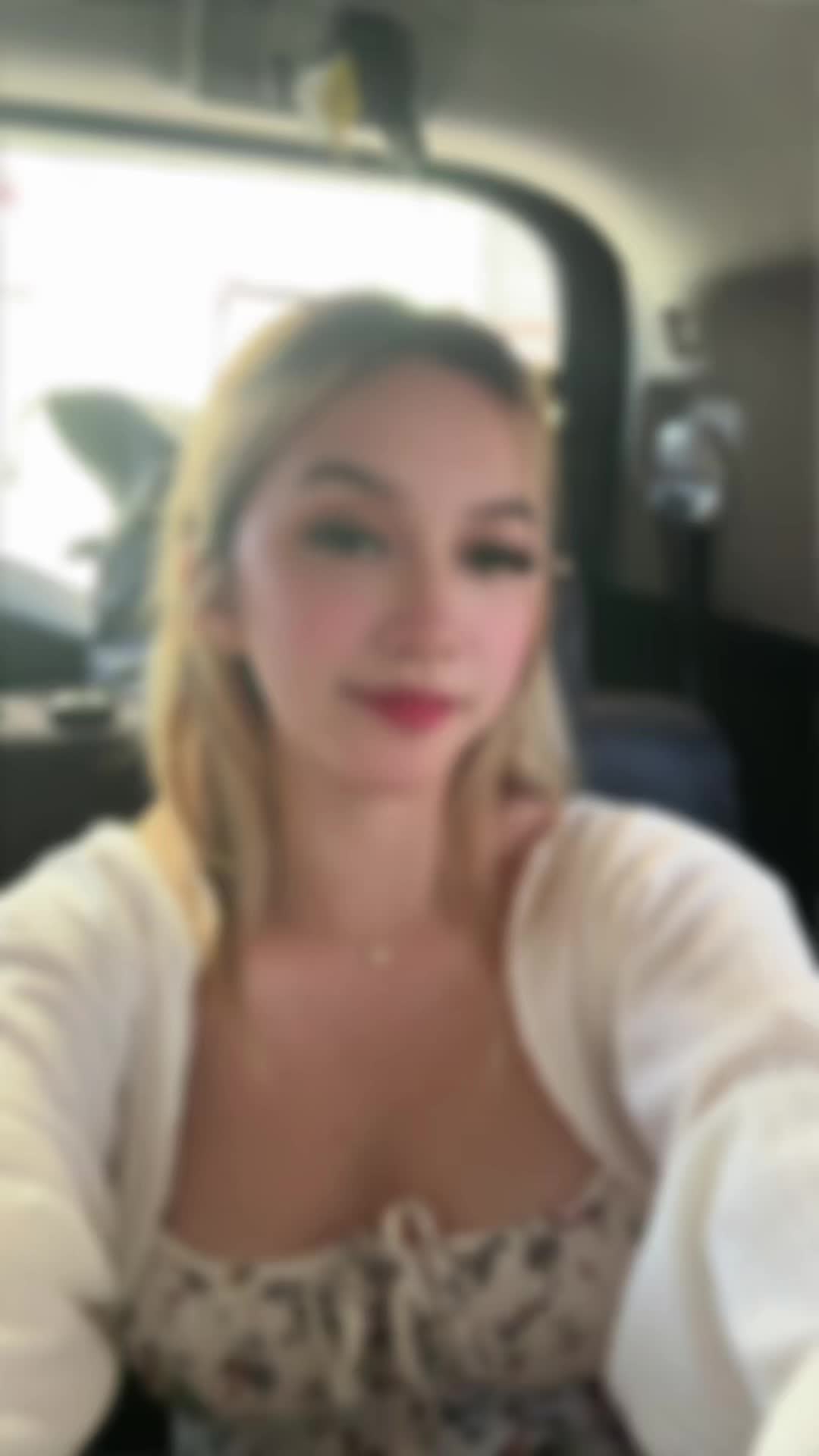 @agandaaa on IG