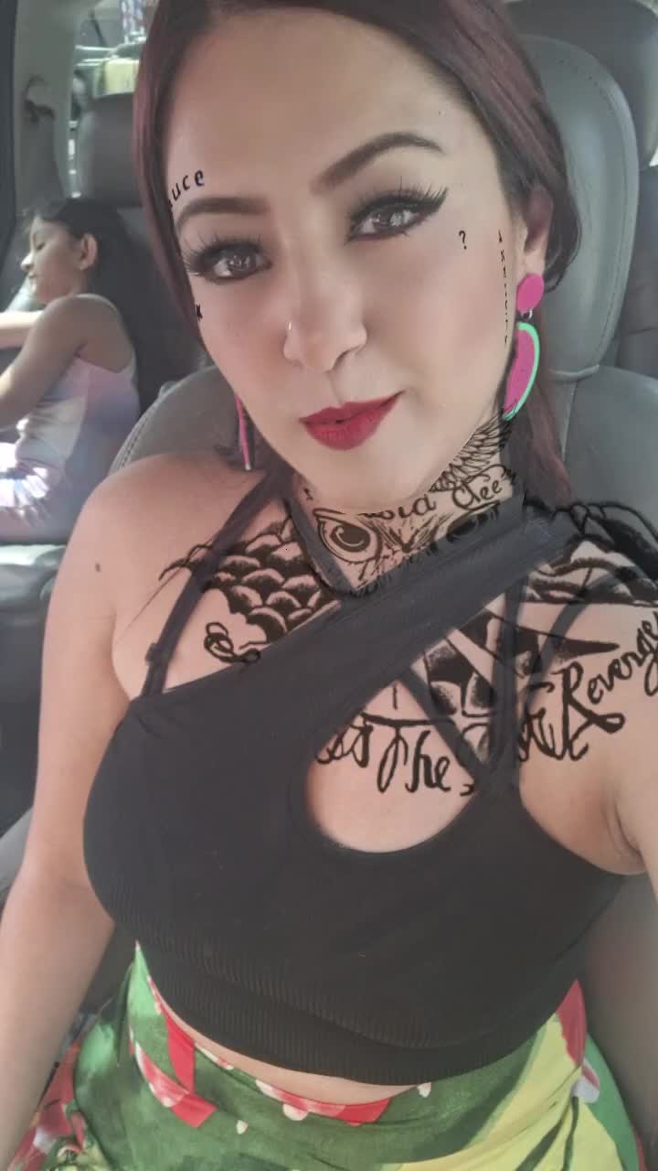 @brendaanayelii