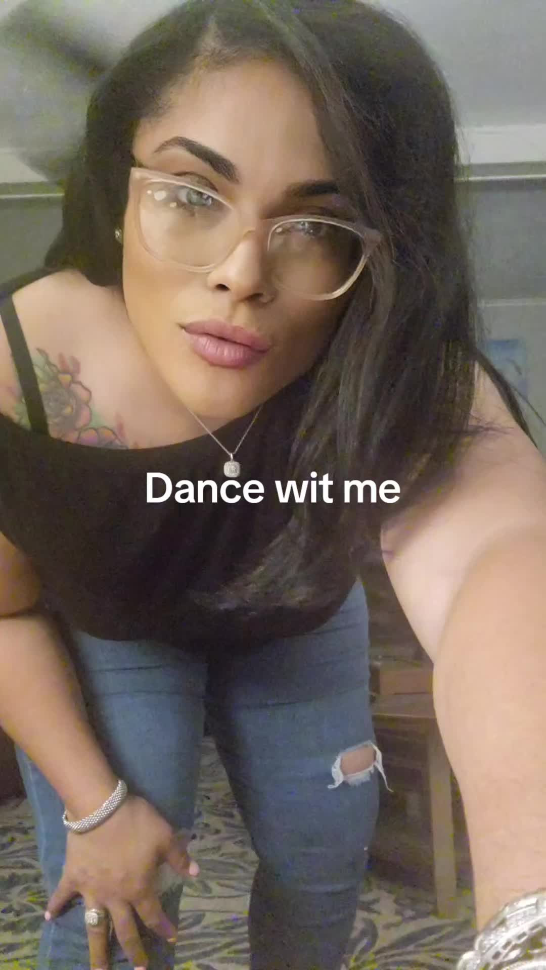 @Vivi