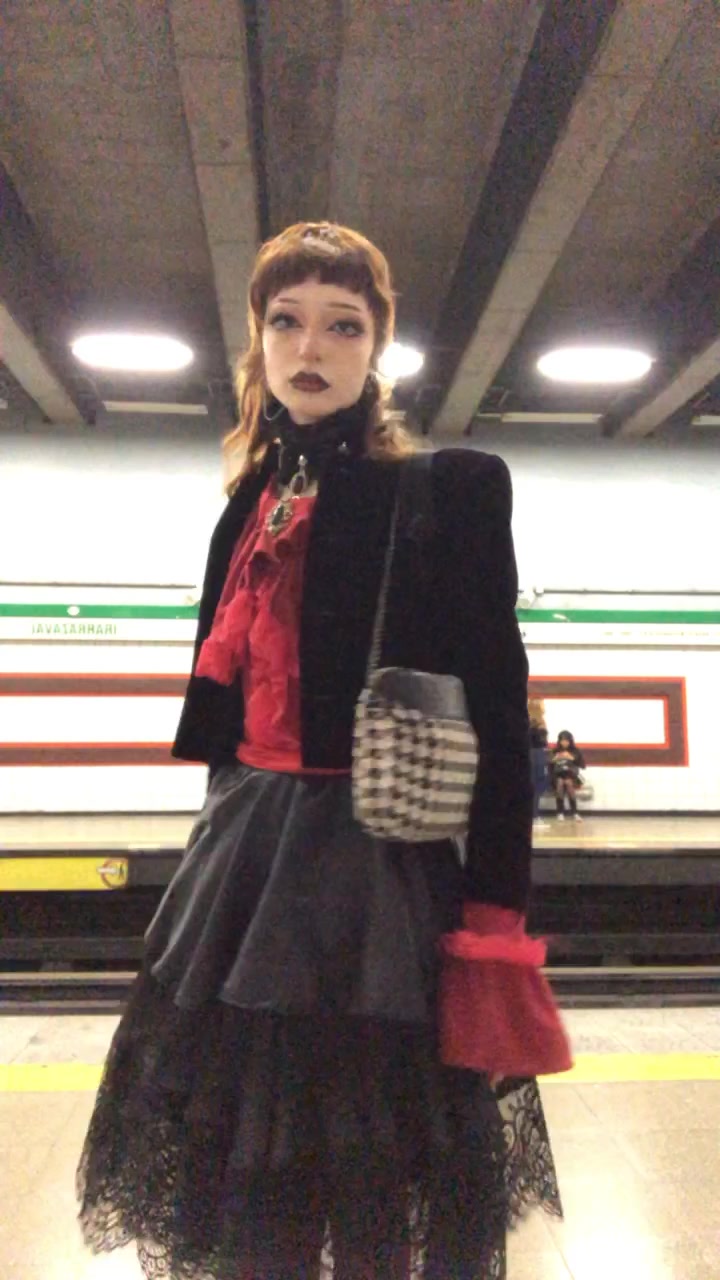 @𝑨𝒏𝒂𝒕 (elle/&eacute;l)