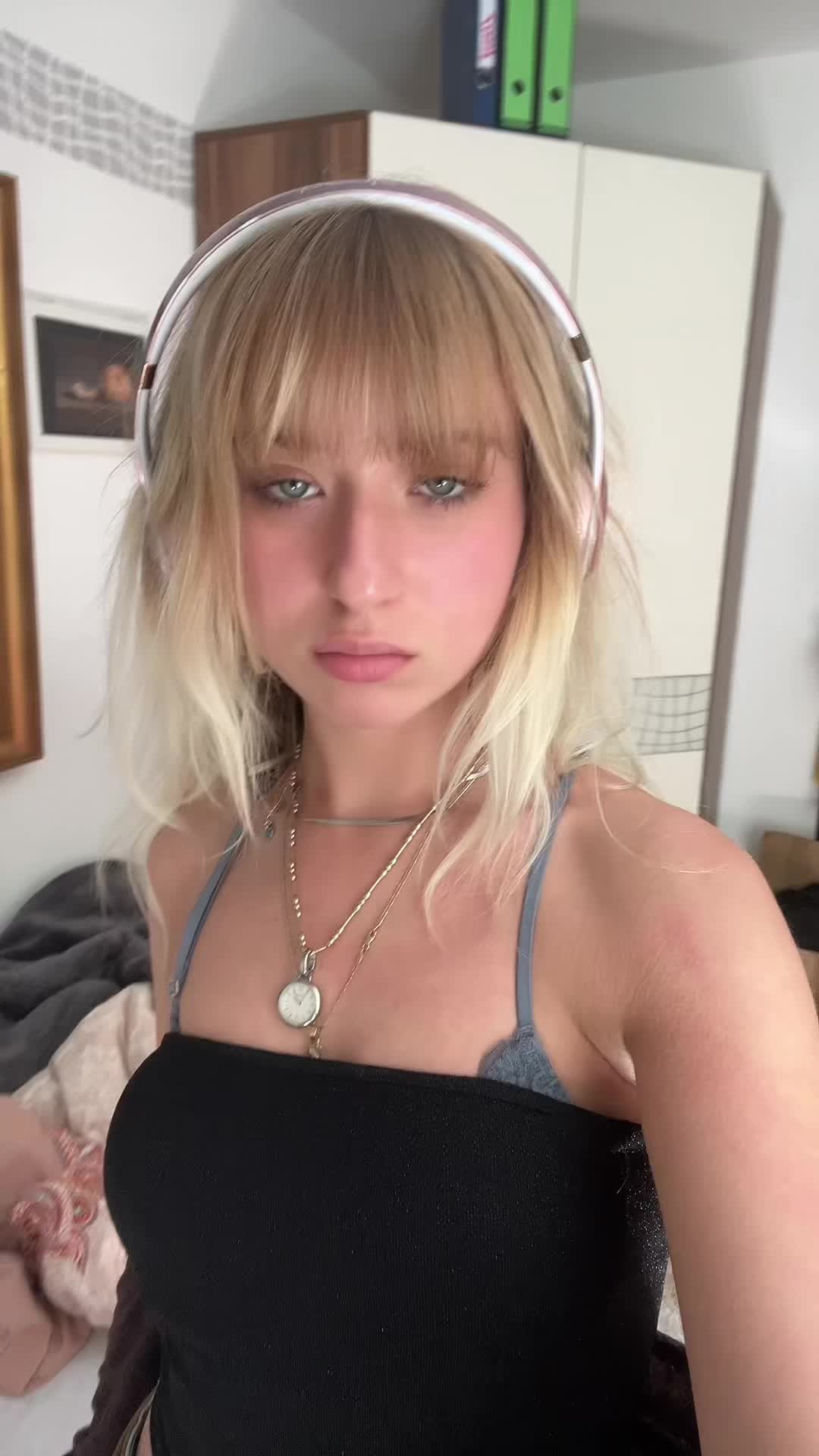 @zublondiert