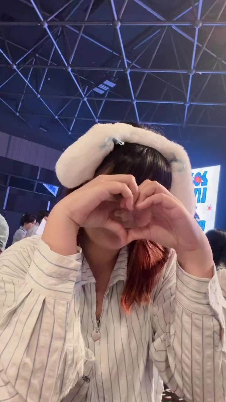 @annameowmeowmeow