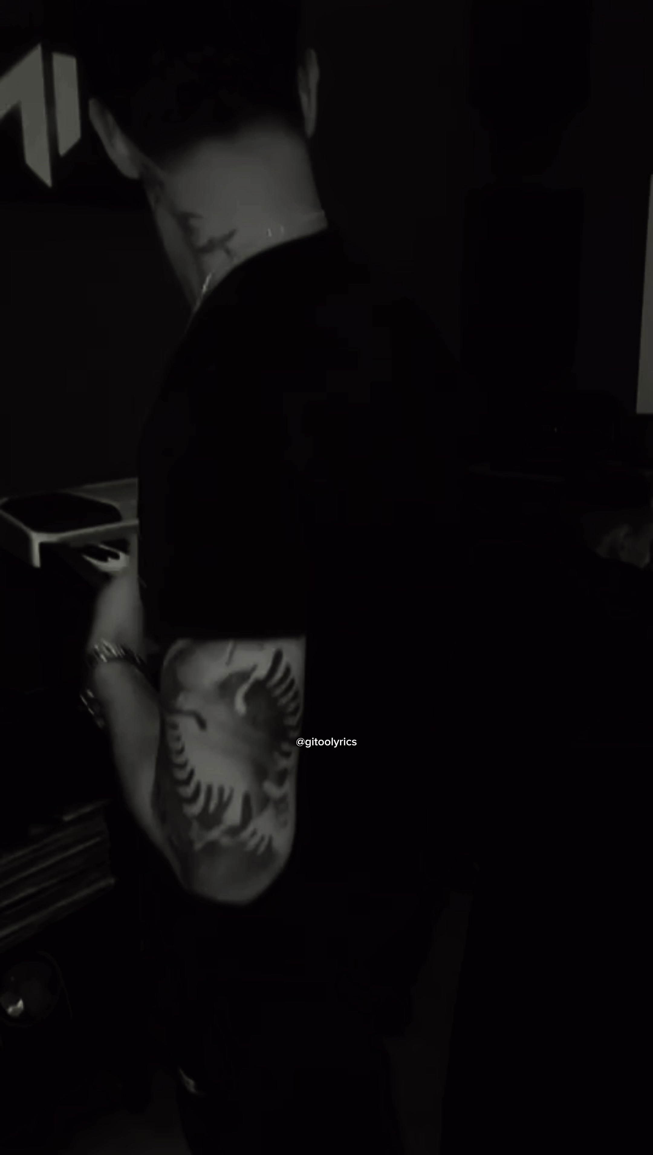 @Gitoolyrics