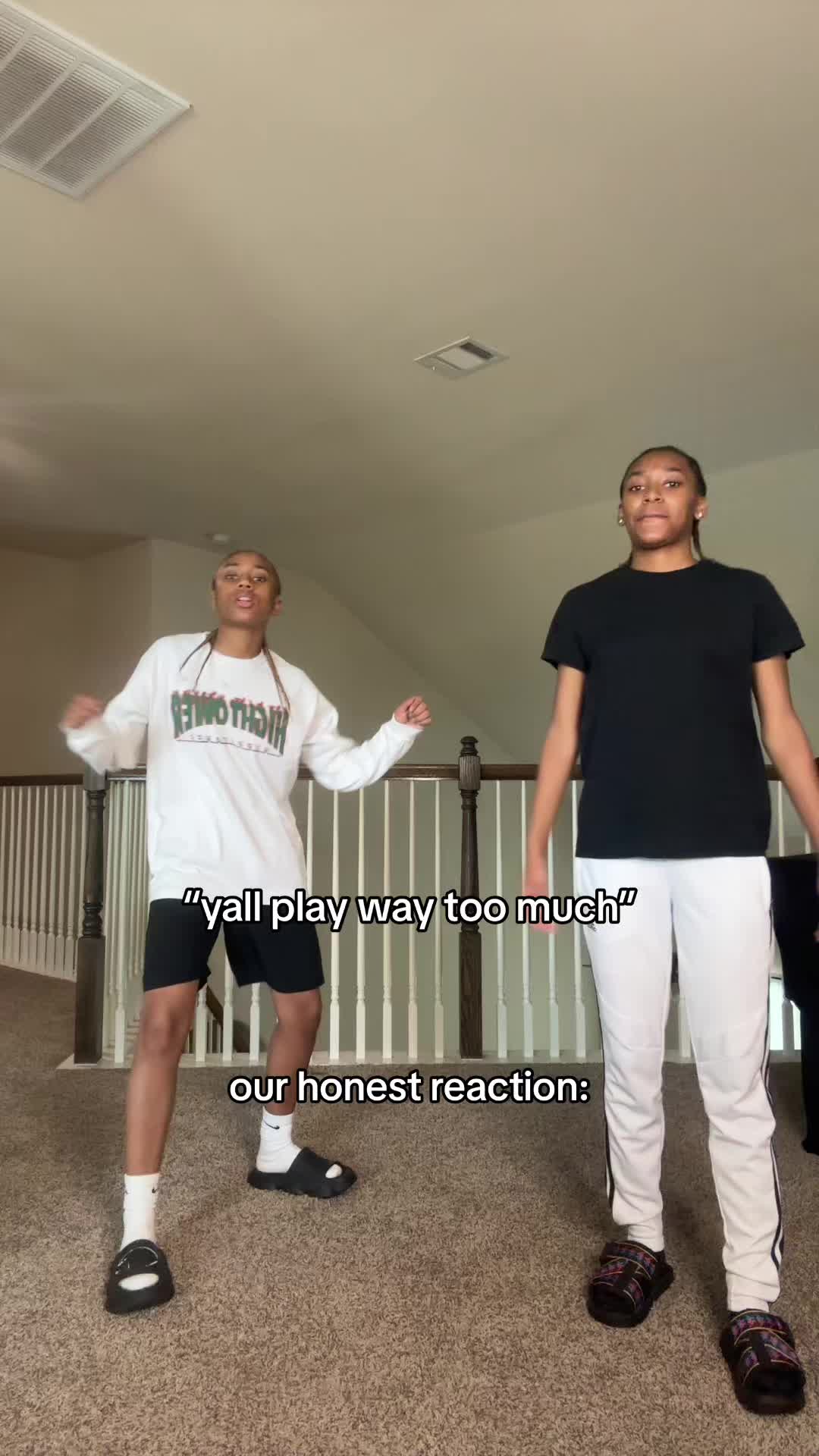 @Meera&amp;Nera🖤