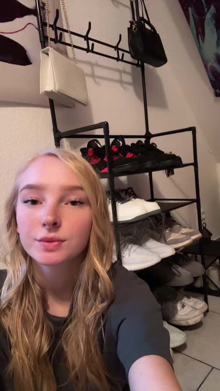 @Blonde_vivi