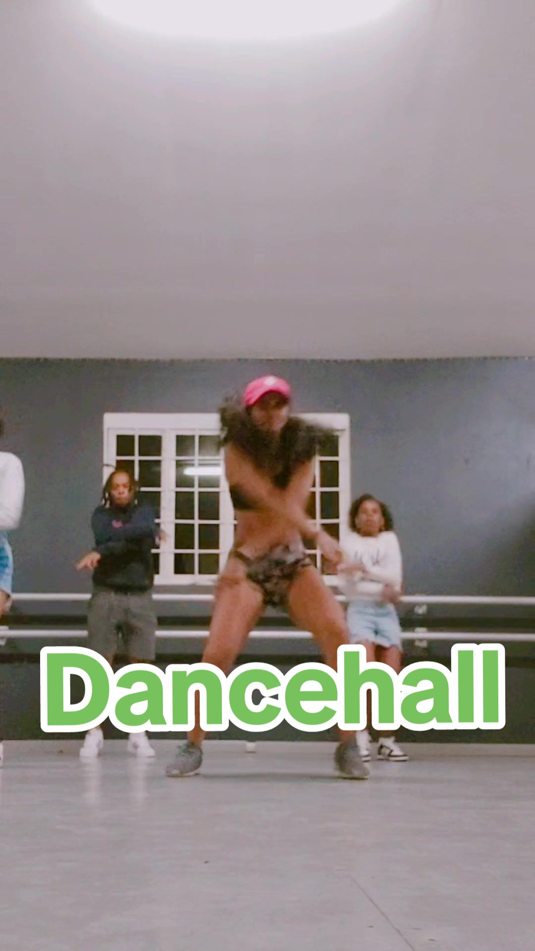 @P&agrave;nda 🐼 the Dancer