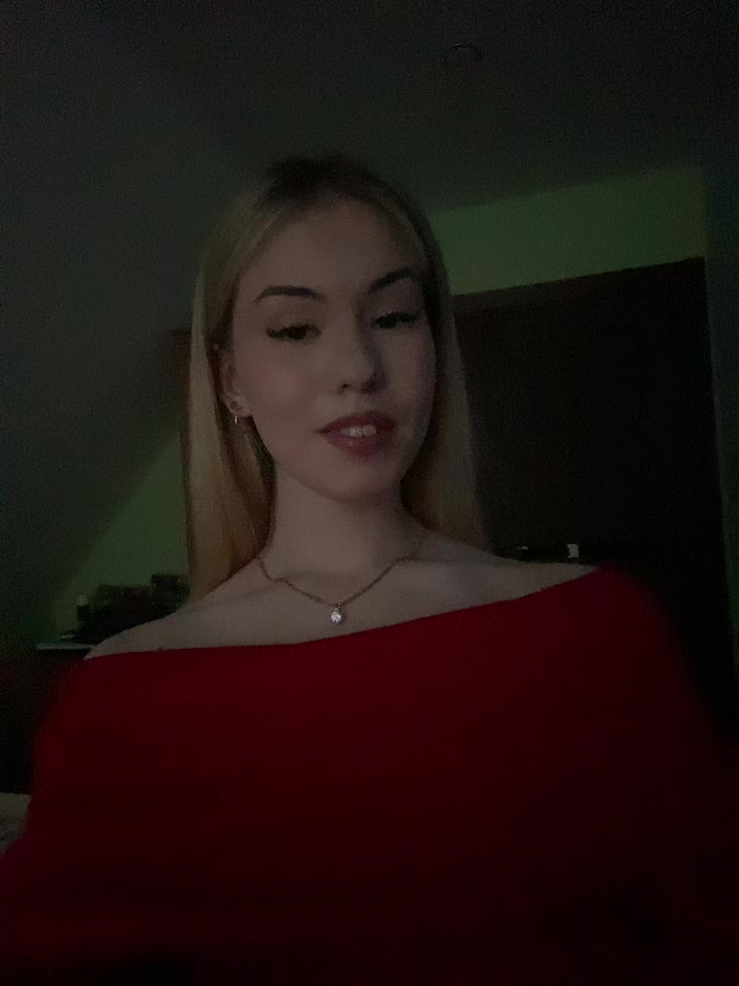 @Darishh