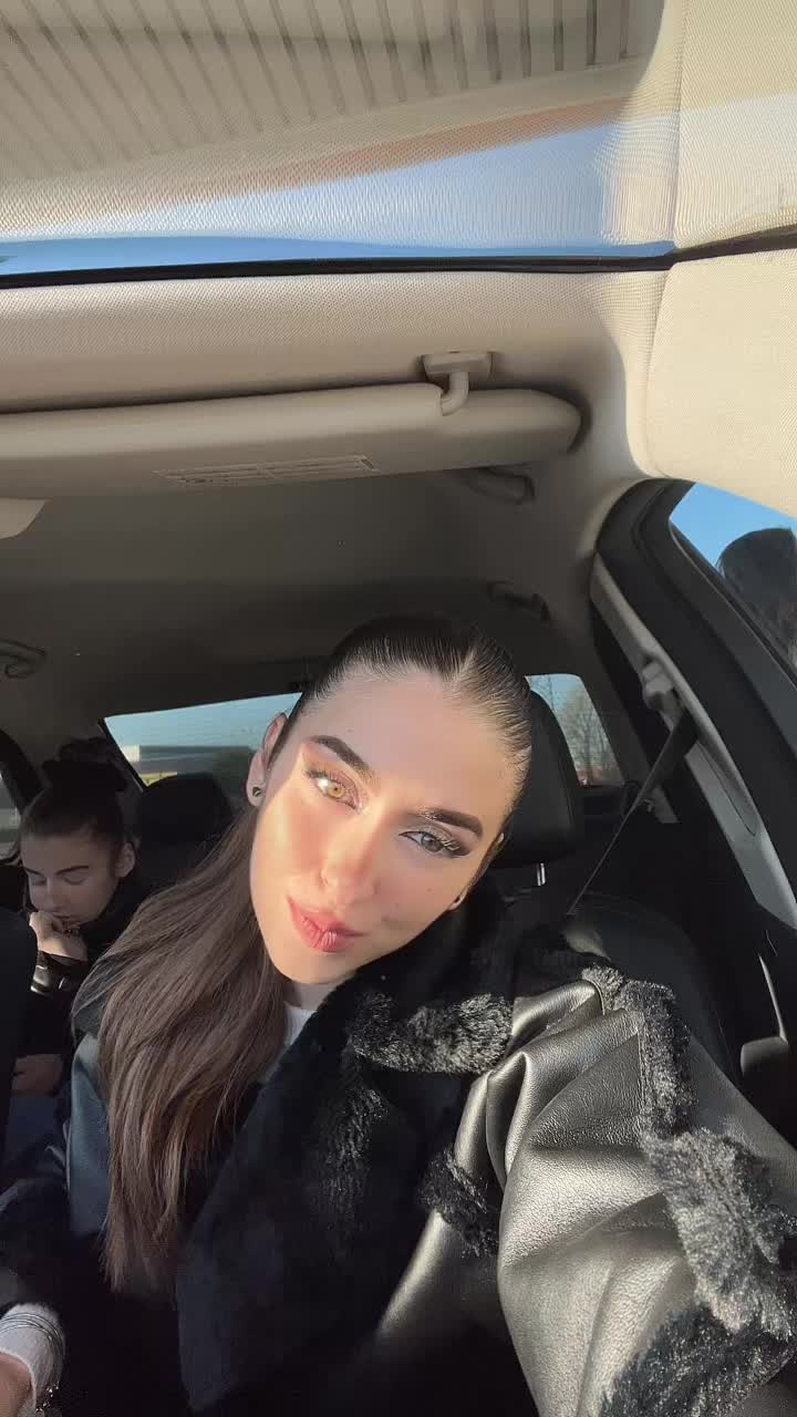 @Ila🇦🇱