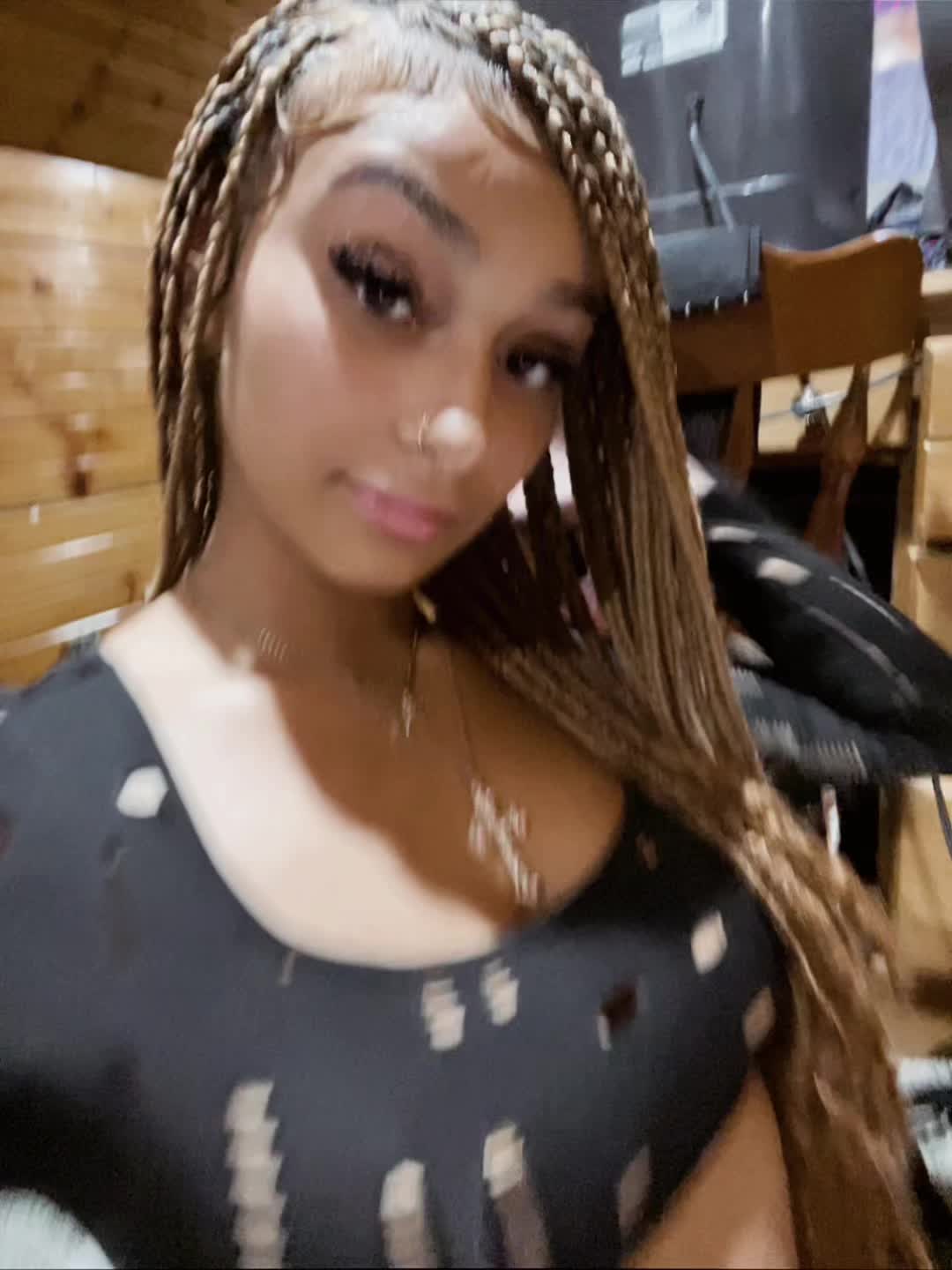 @iimlasha