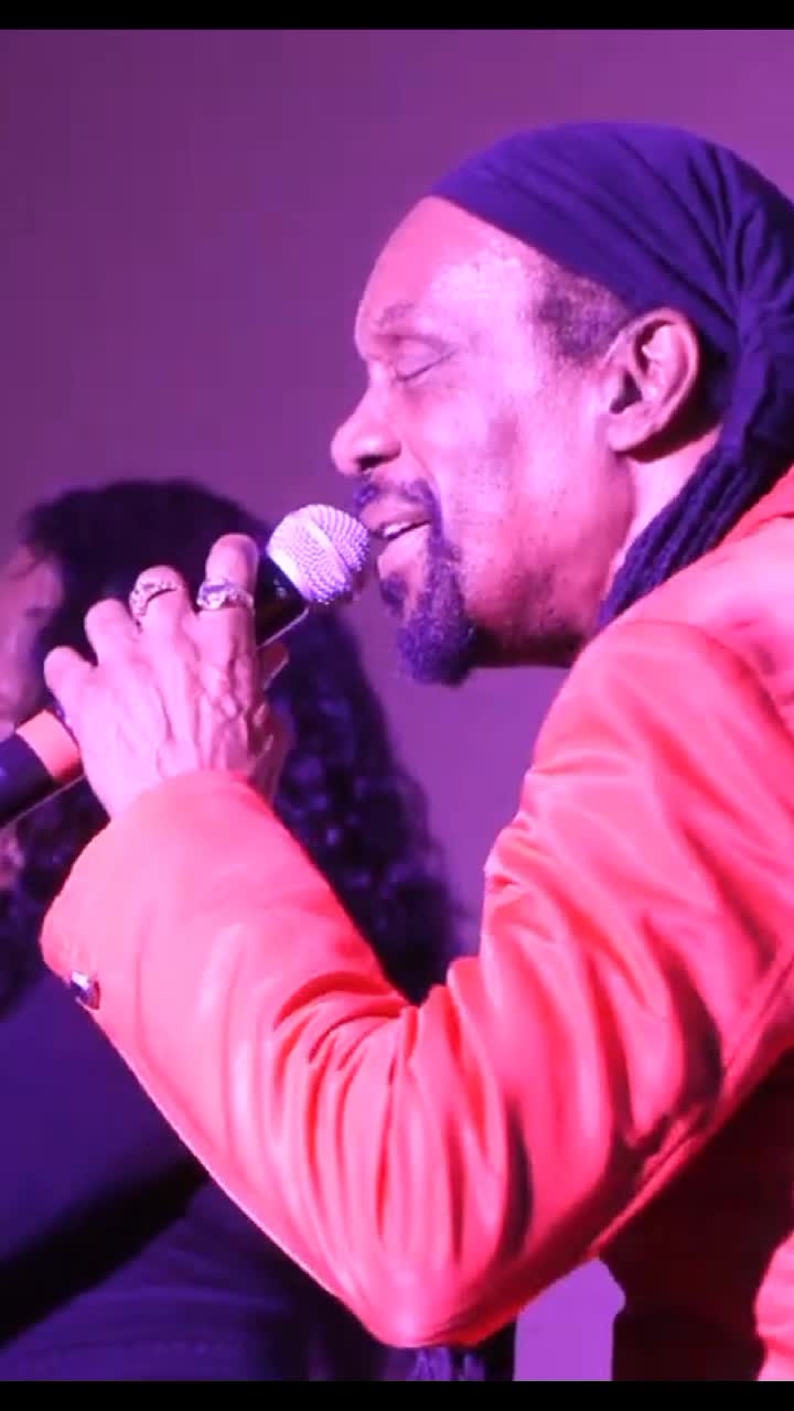 @d_kinglyrical