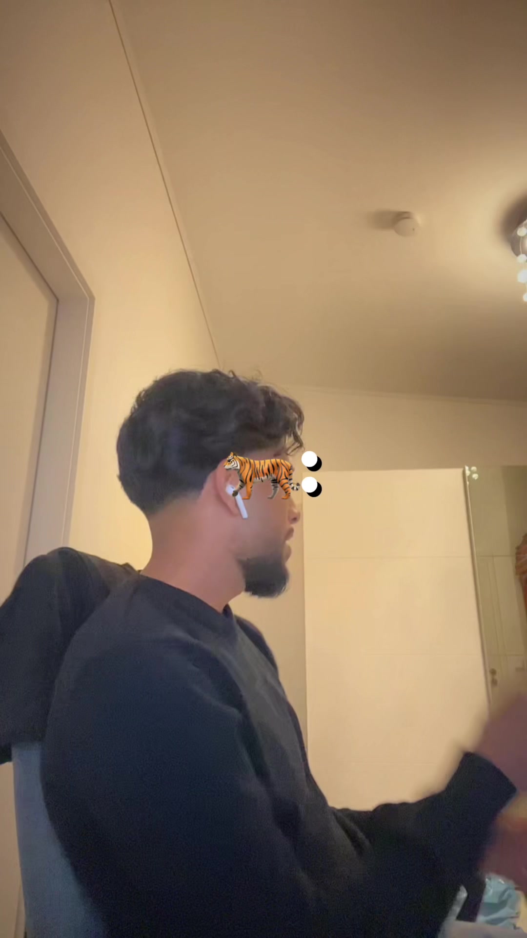 @Vinushan