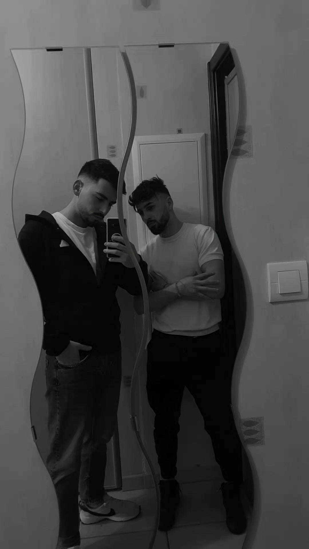 @𝔅𝔬𝔤𝔡𝔞𝔫 🇦🇱