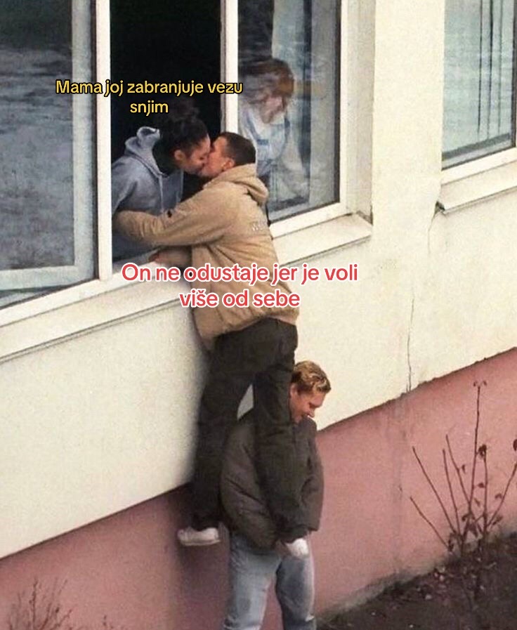@🦦