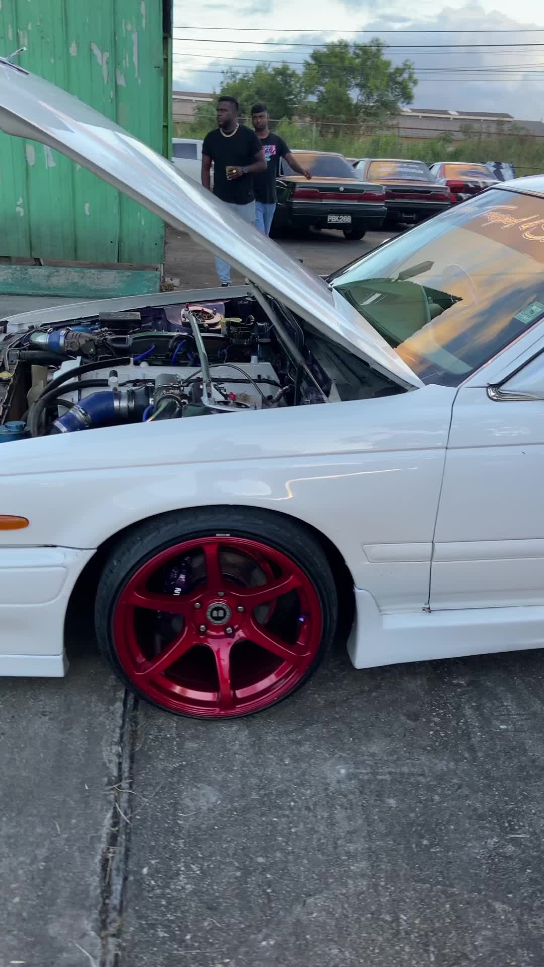 @Local_cars_tt