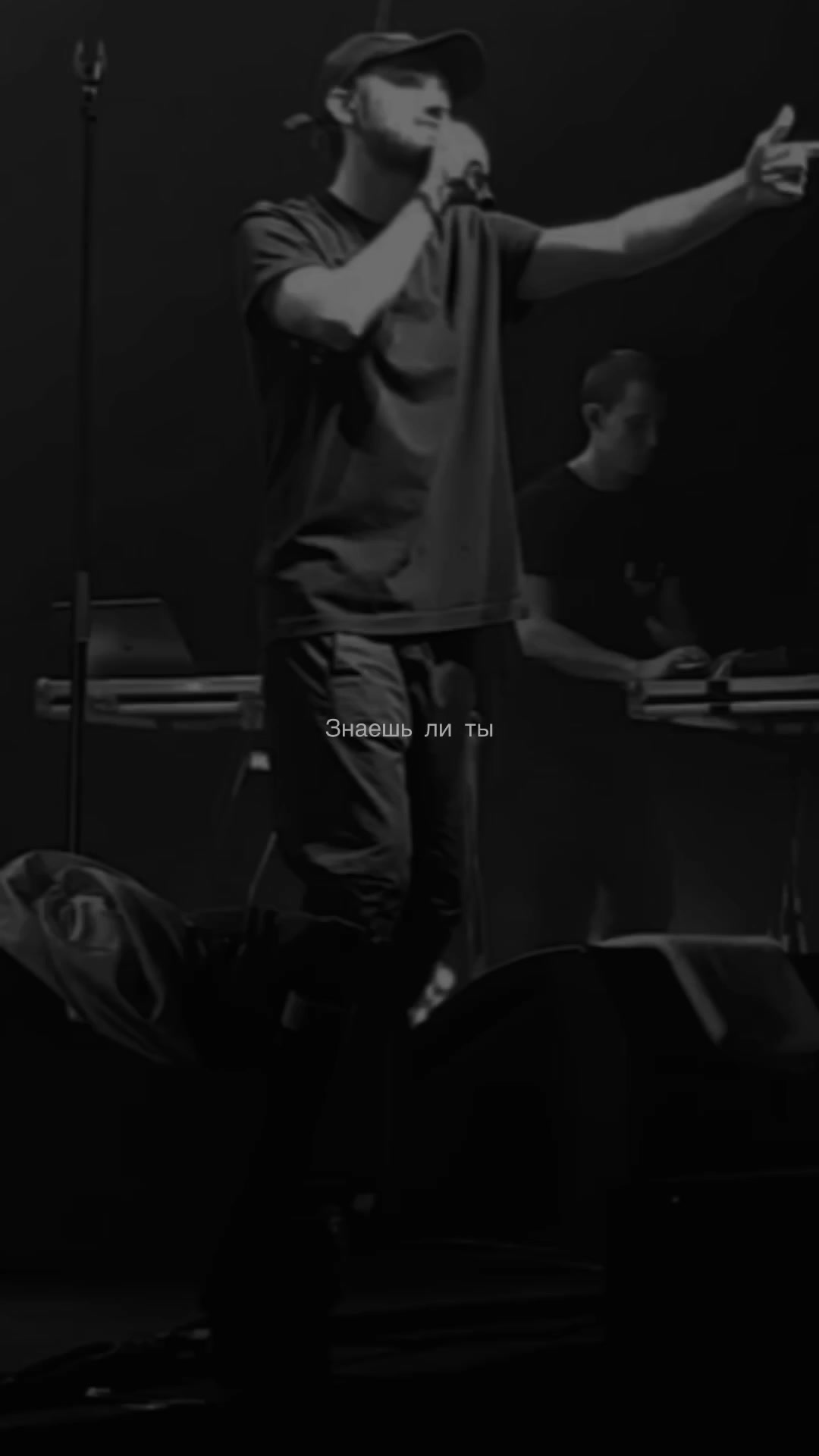 @♫