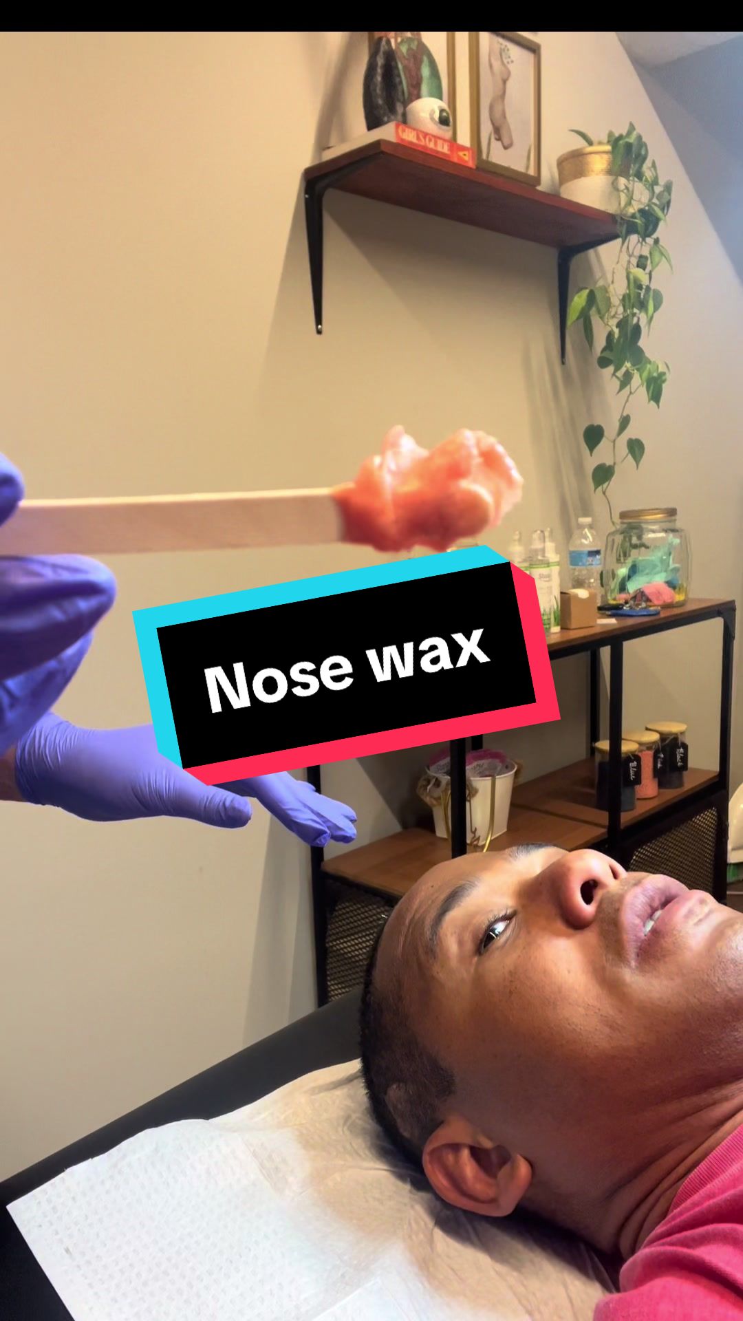 @kristenatthewaxbar