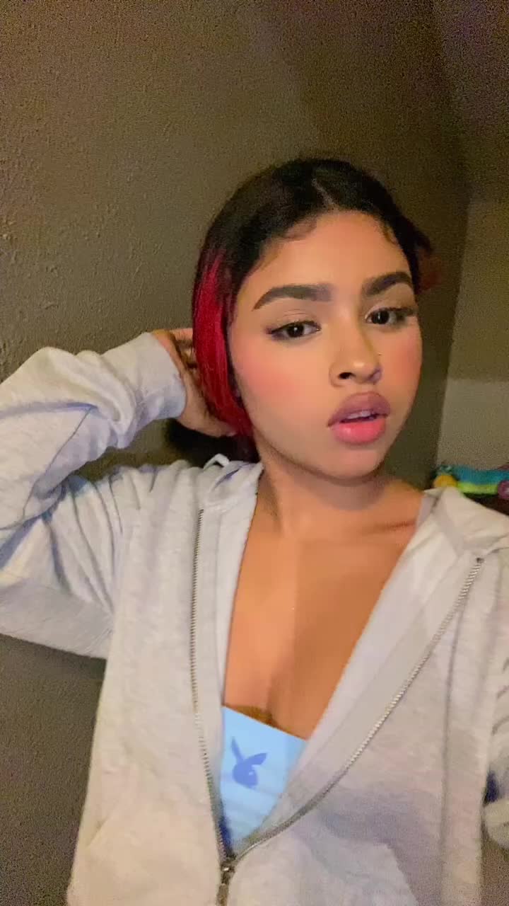 @ℳℯ𝓁𝒶𝓃𝒾ℯ🦥