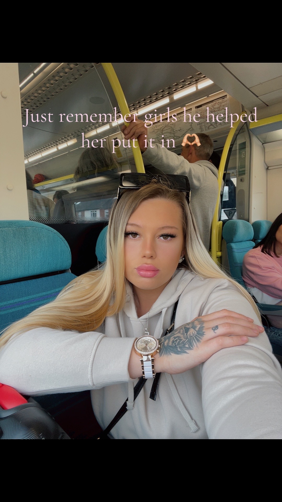 @Blondeyyxox