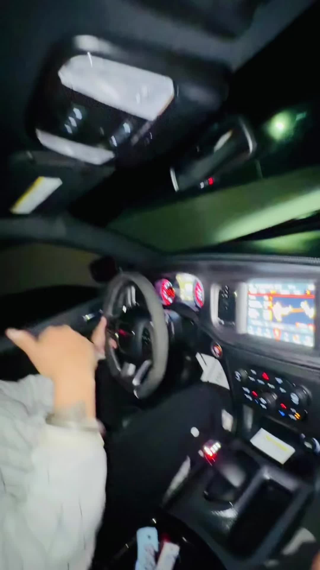 @Daku_916