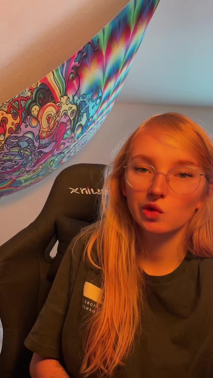 @Blonde_vivi