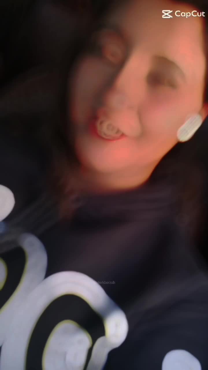 @Esra