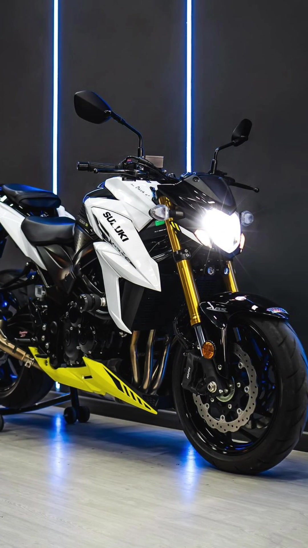 @MotoVista