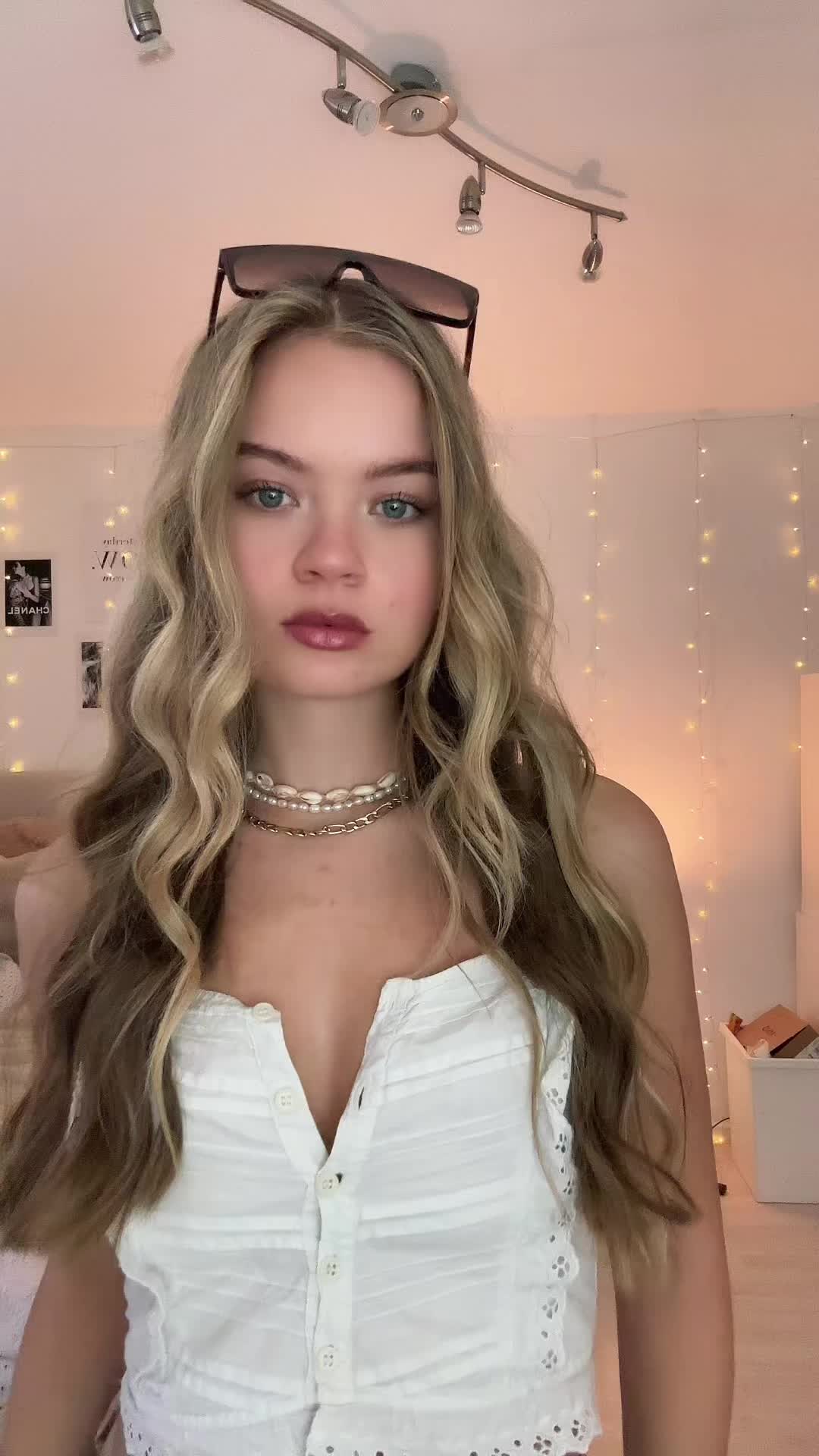 @Laura ✟ Eva