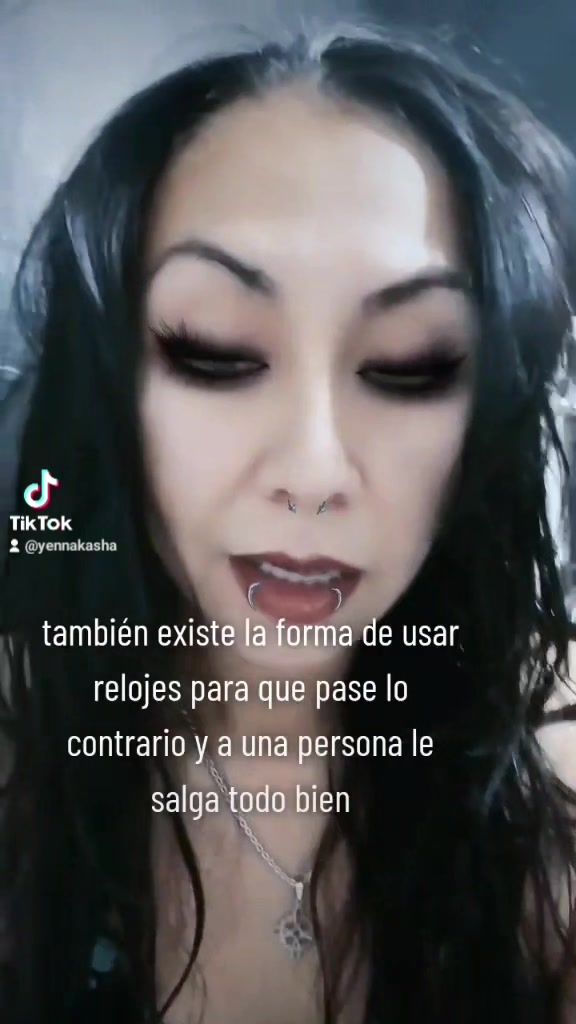 @YennAkasha