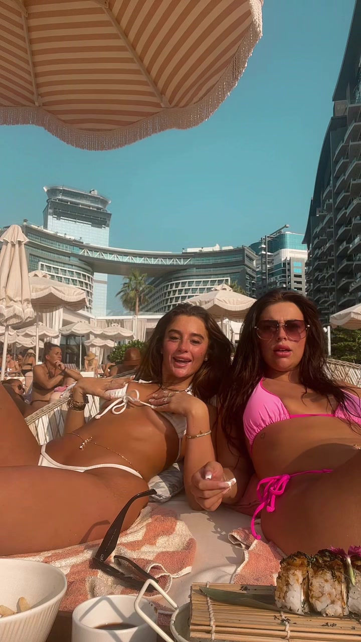 @isobelsimmmons