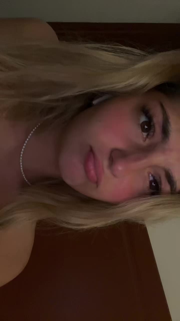 @лиза