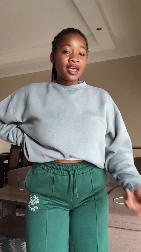 @Tina🦋