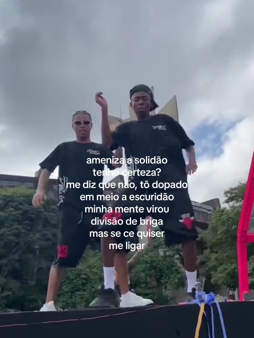 @🎶