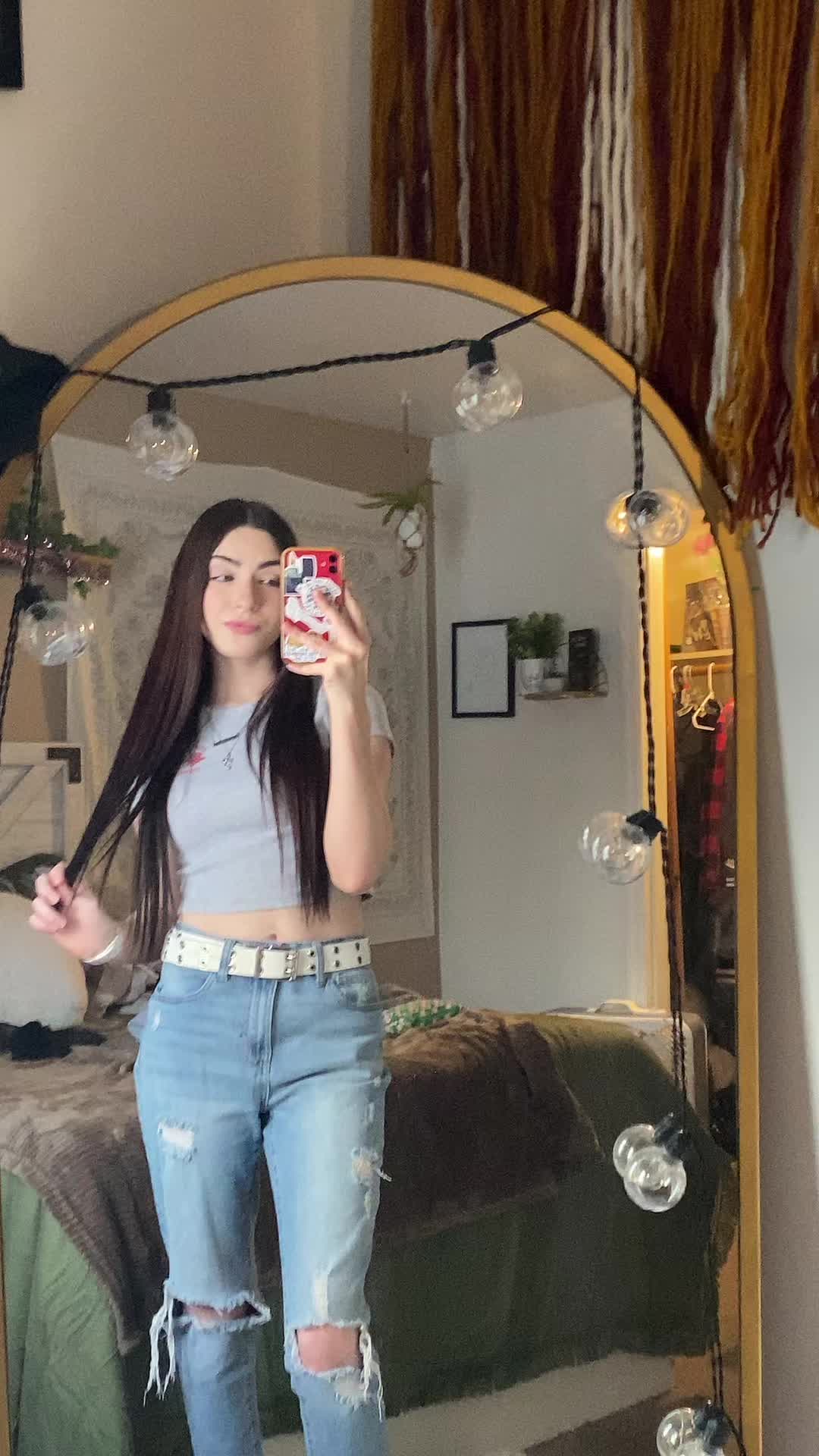 @Bella 🖤