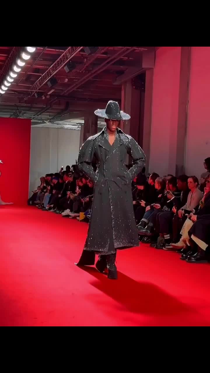 @runwaymen