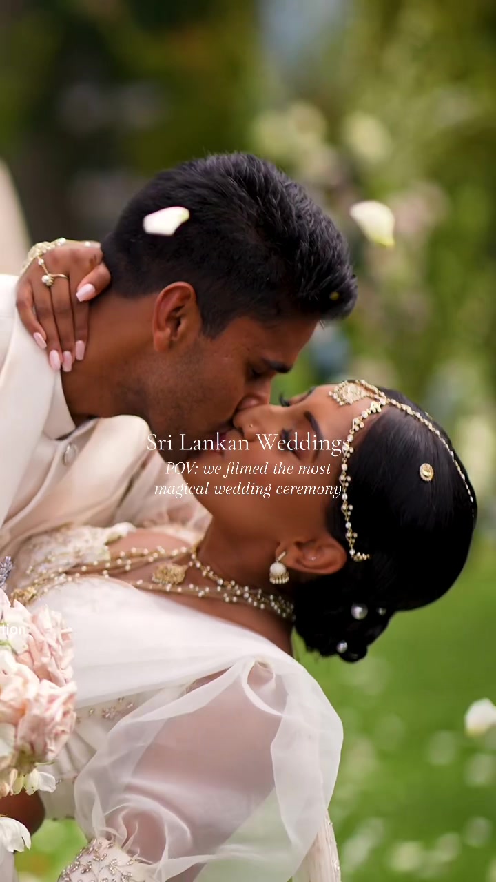 @Moon & Back Wedding Films