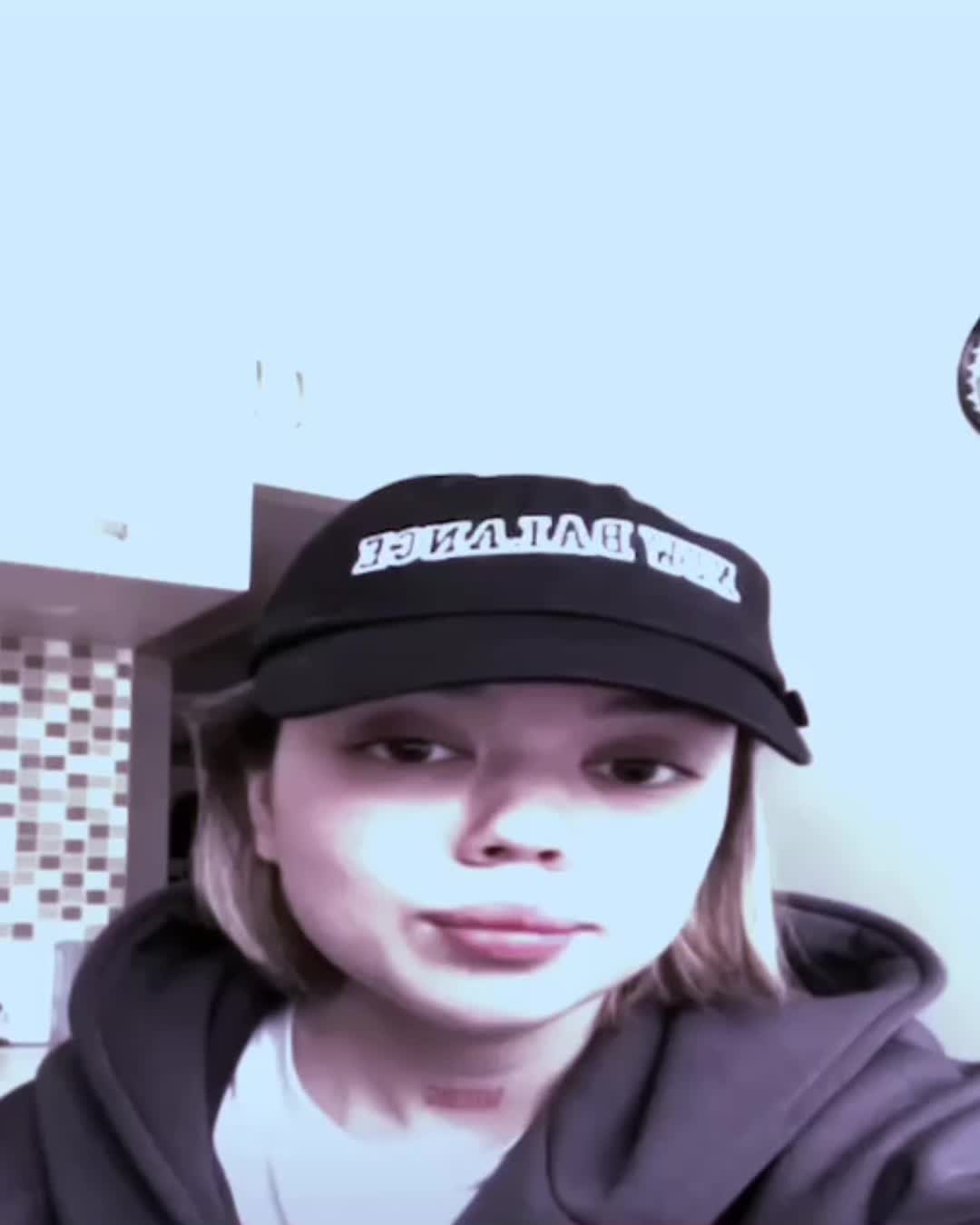 @😈