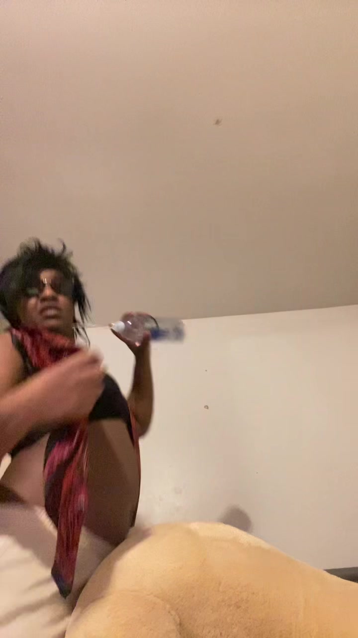 @Kiki