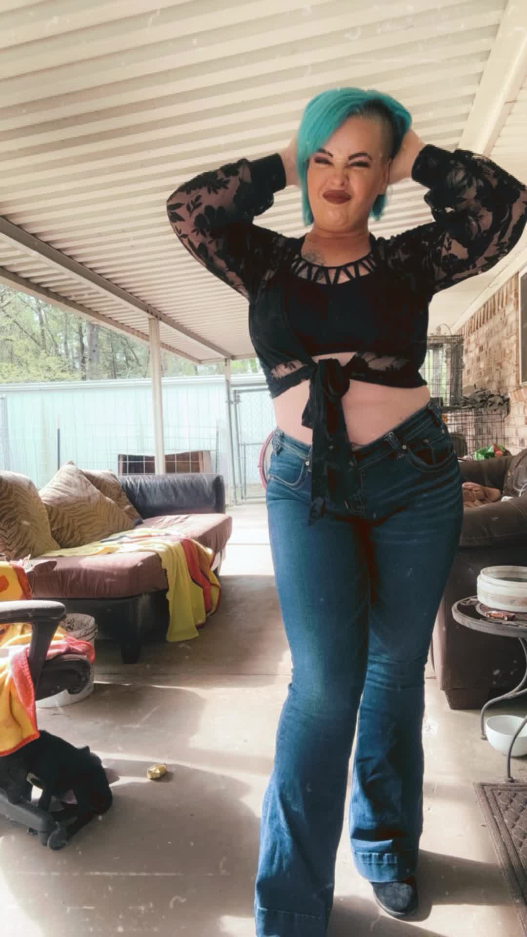 @Lilliebugg1108