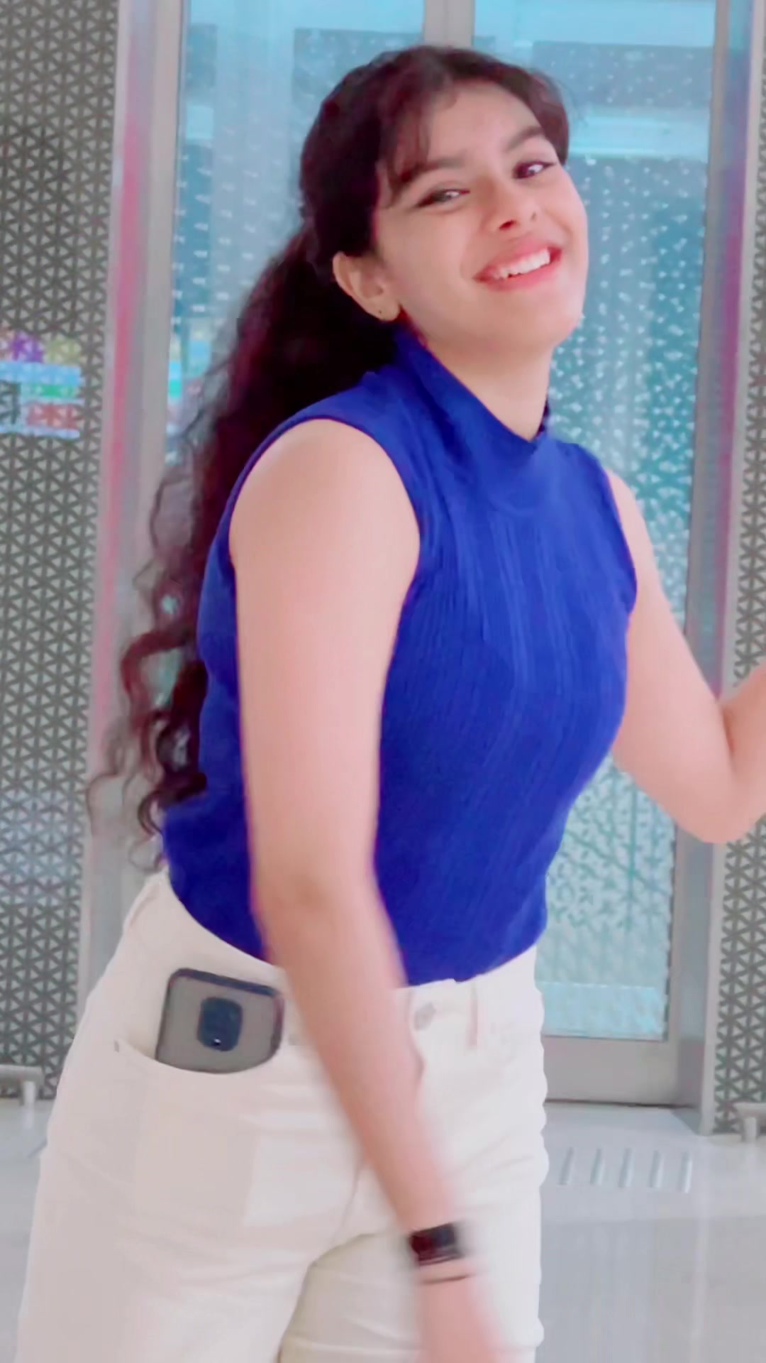 @Poojaaaas