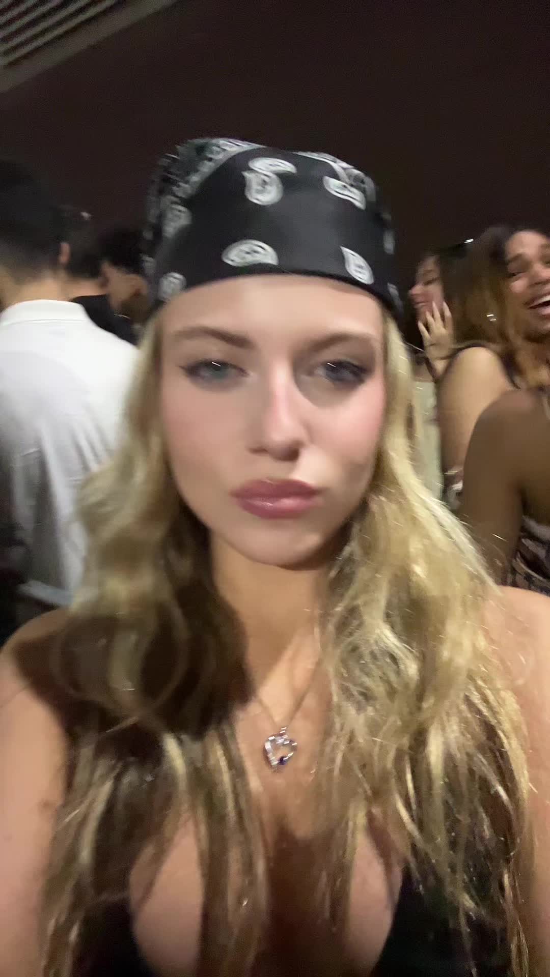 @sophia