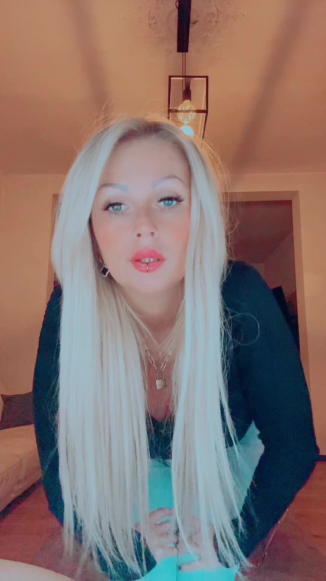 @Lamiss-adeline4