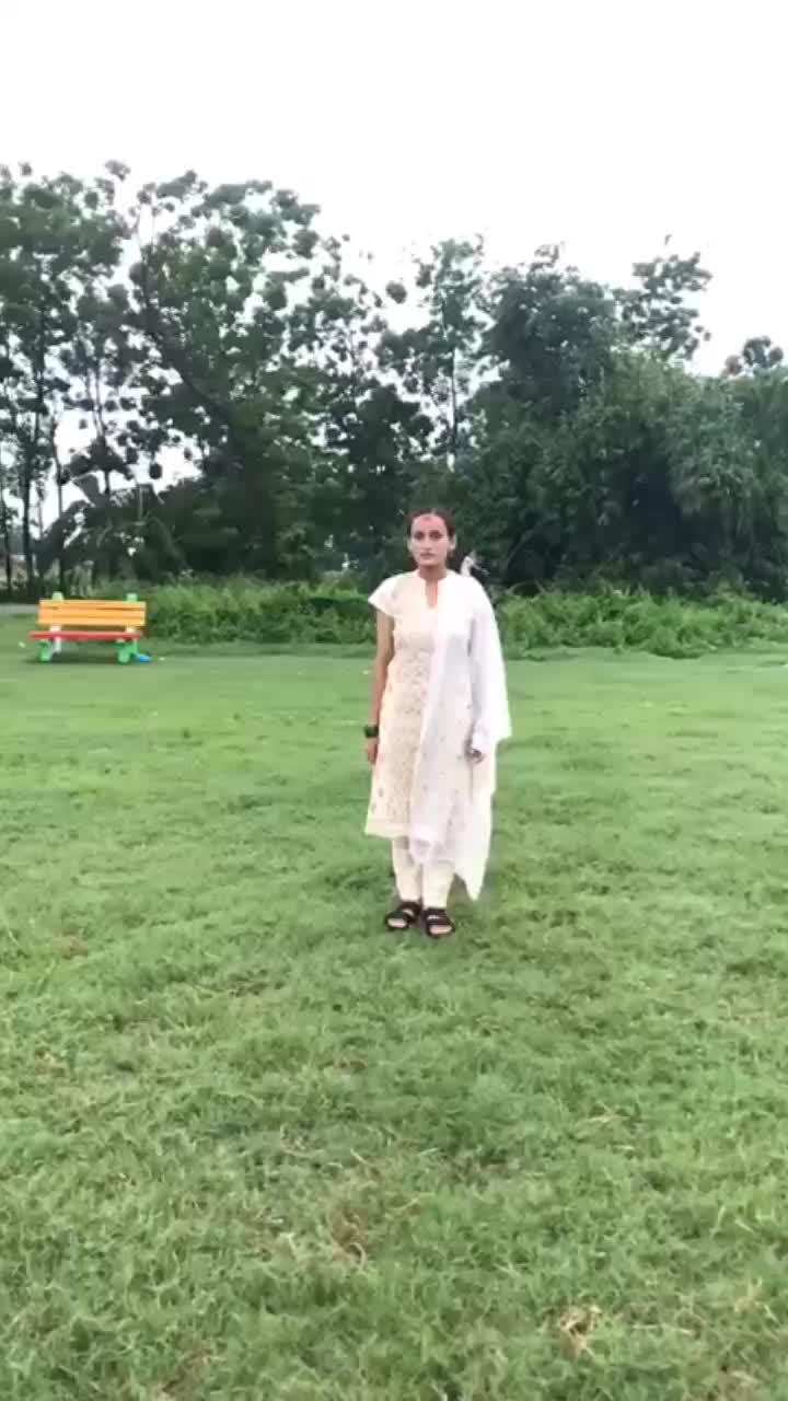 @Mrs.ThAkUrAnI_👑