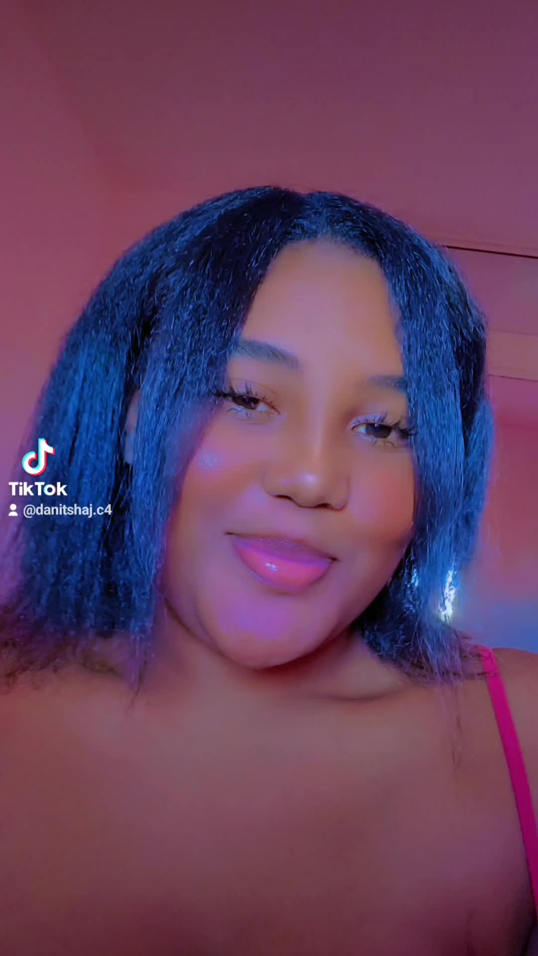 @Danitsha28
