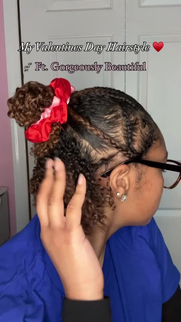 @Curlswithnia