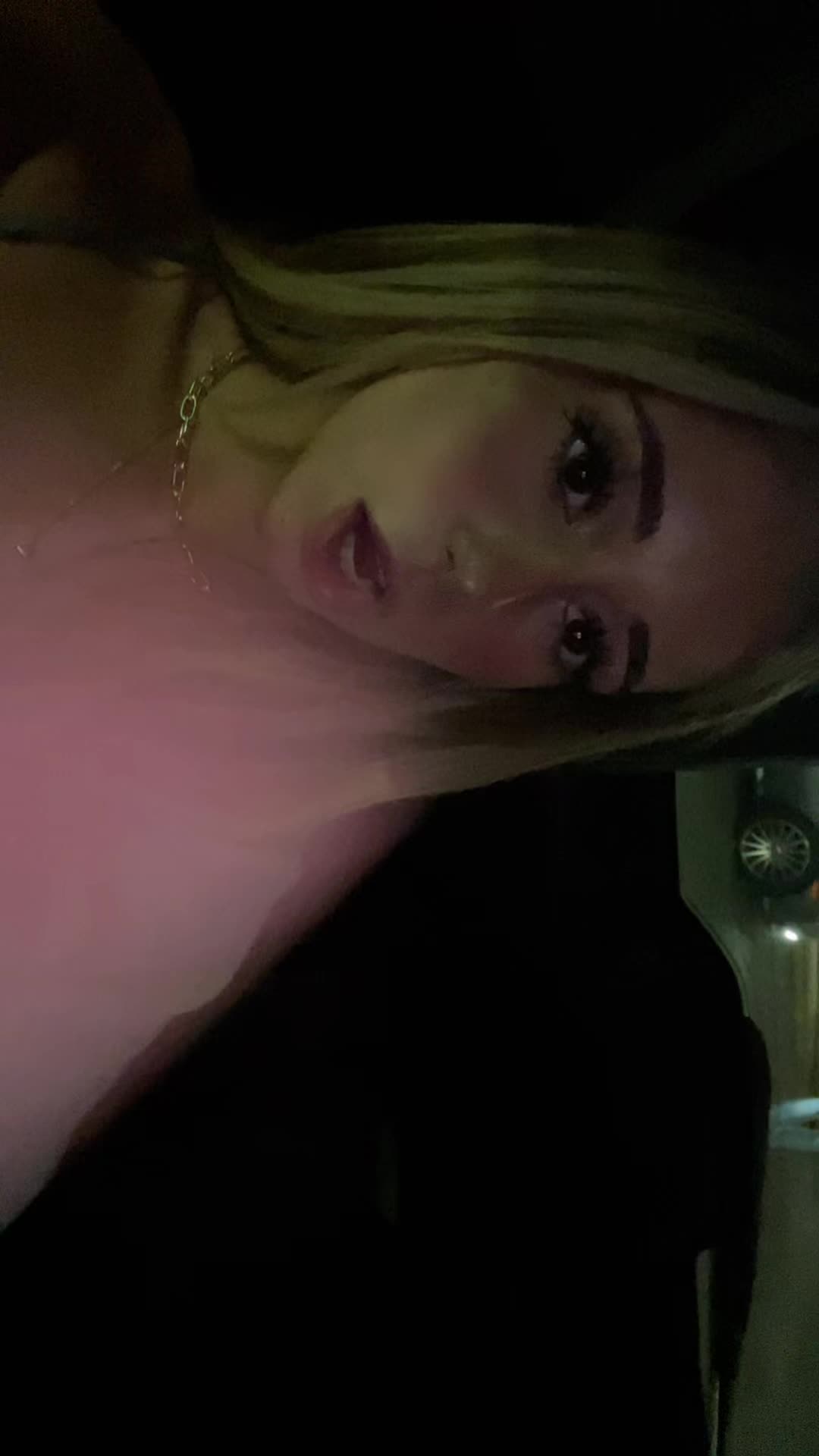 @Sabrina