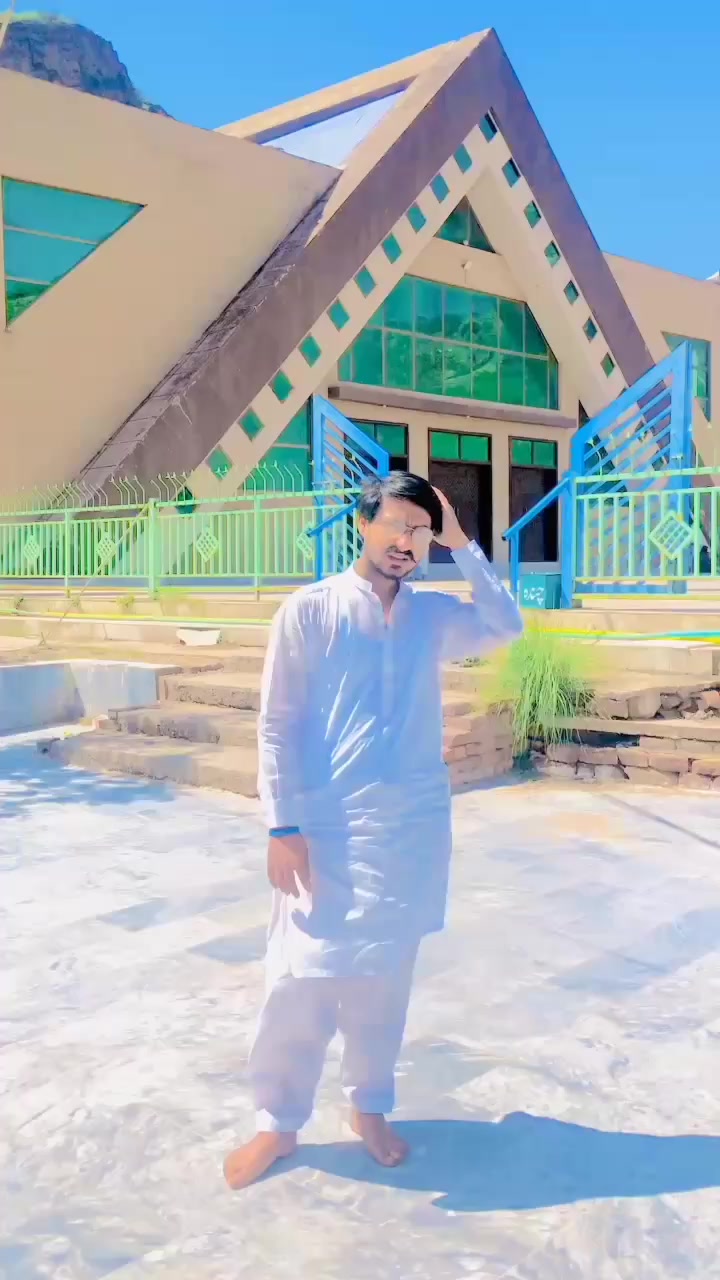 @saad bhatt&iuml; 🧿💫