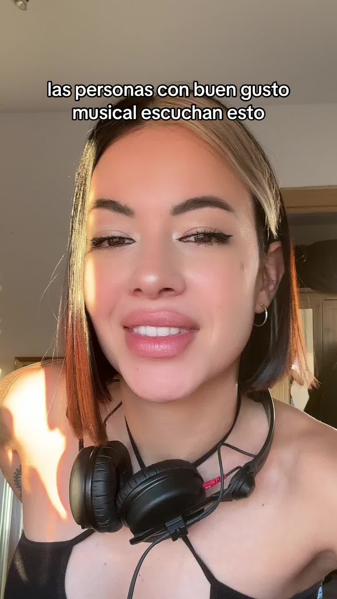 @Xina Mora