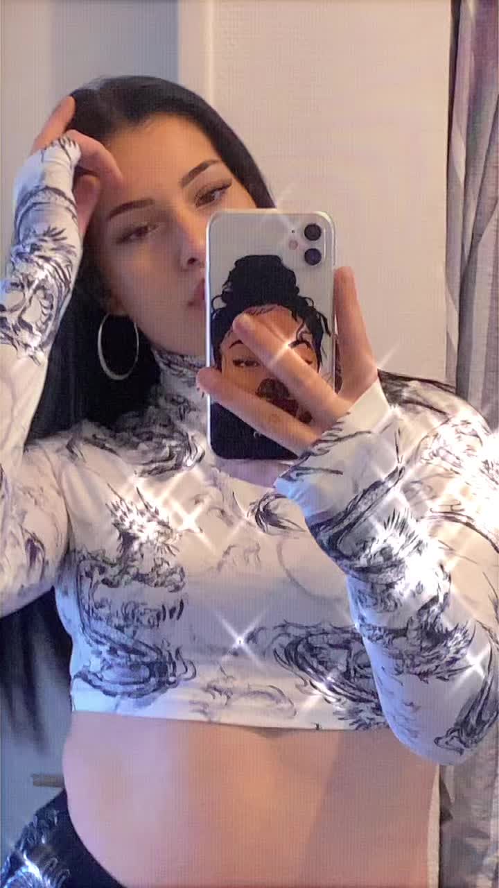@🖤