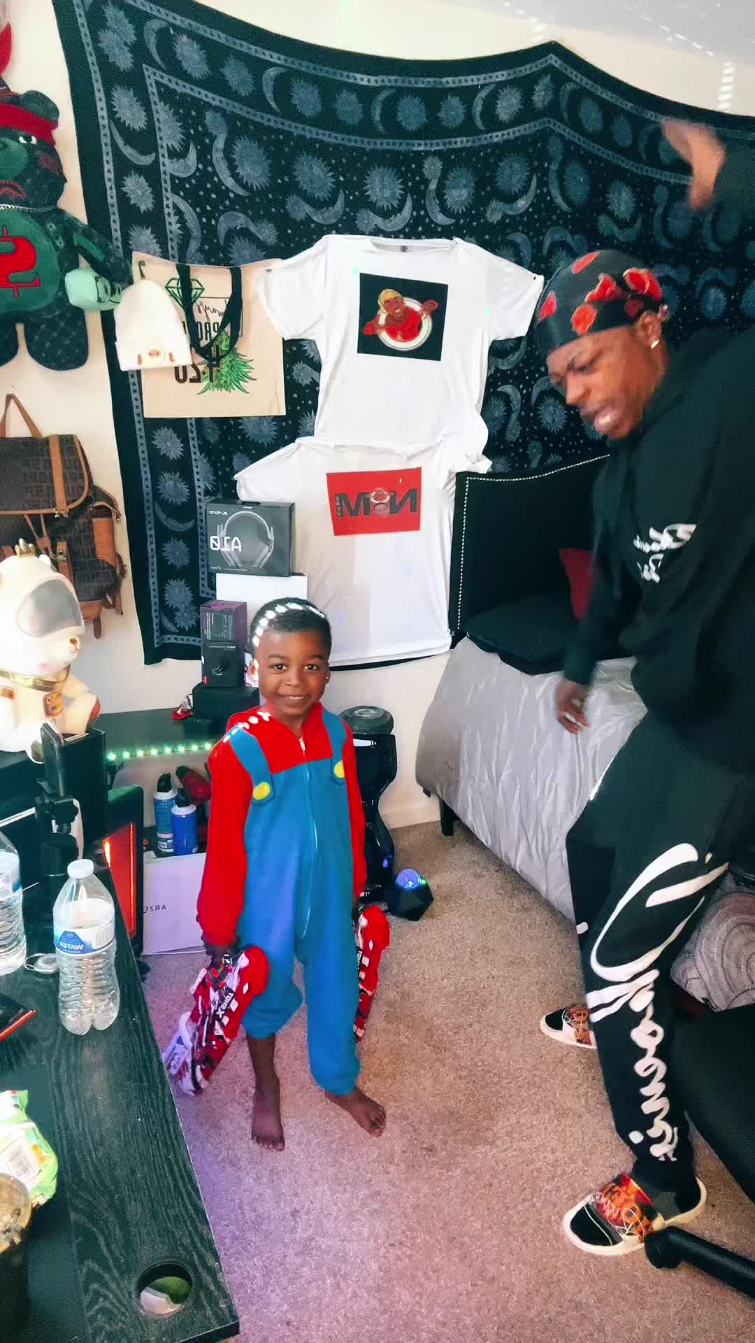 @🐐 CUEBALLCAPALOT0 😈